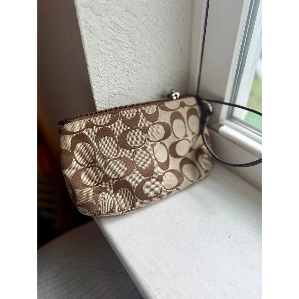 Coach Vintage Signature Canvas Turnlock Wristlet with Leather Trim in Brown EUC